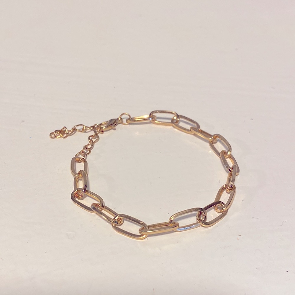 2/$20 Gold Link Chain Bracelet - Picture 2 of 2